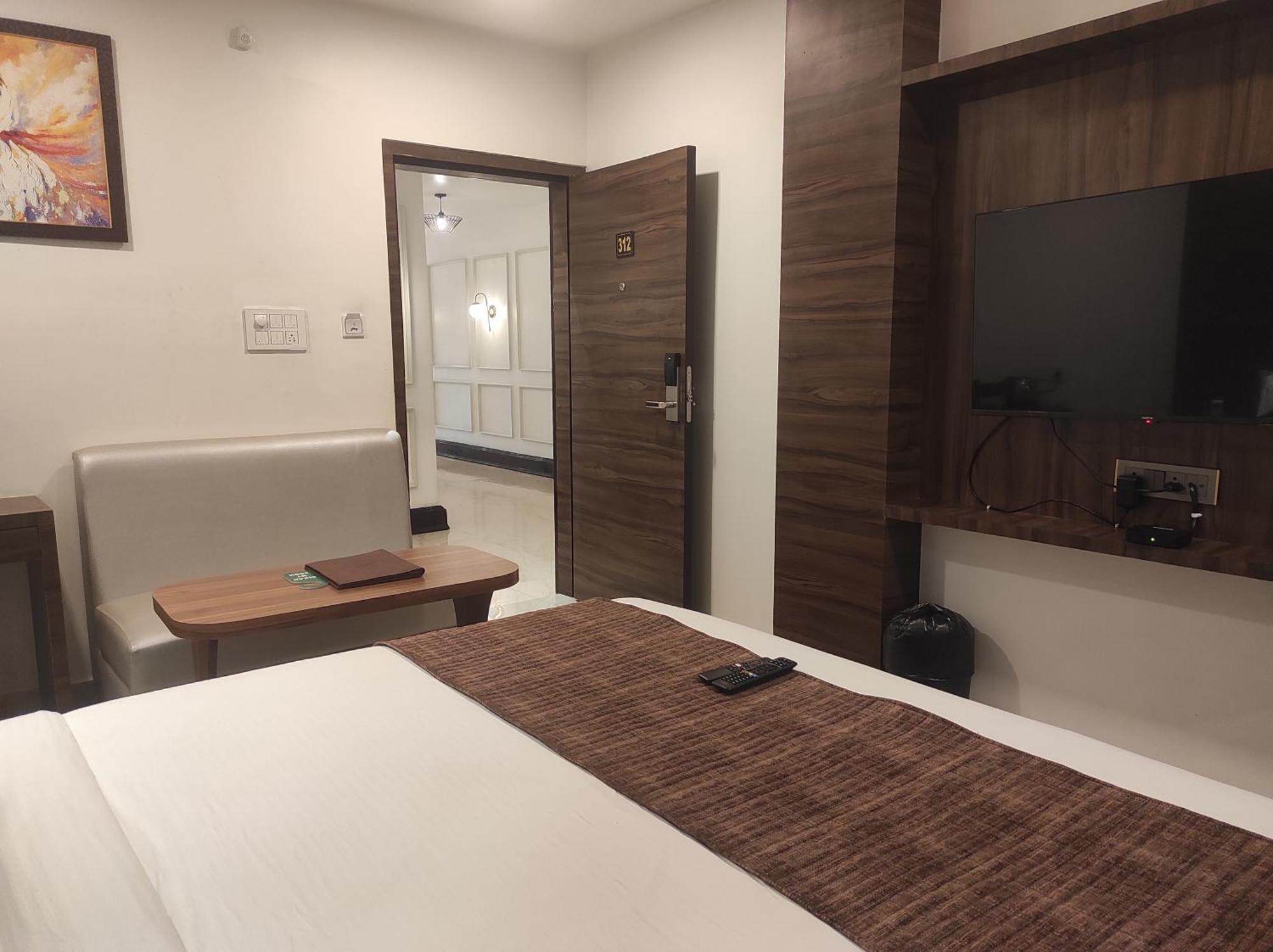 Hotel Obsidian Blue Itānagar المظهر الخارجي الصورة
